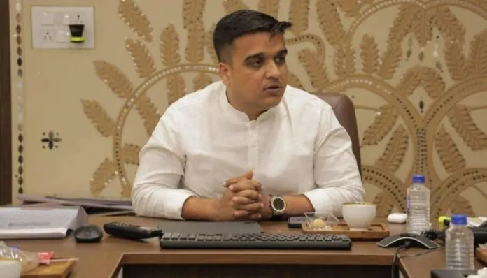 હર્ષ સંઘવી