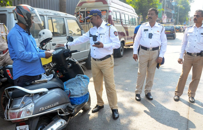 ટ્રાફિક પોલીસ